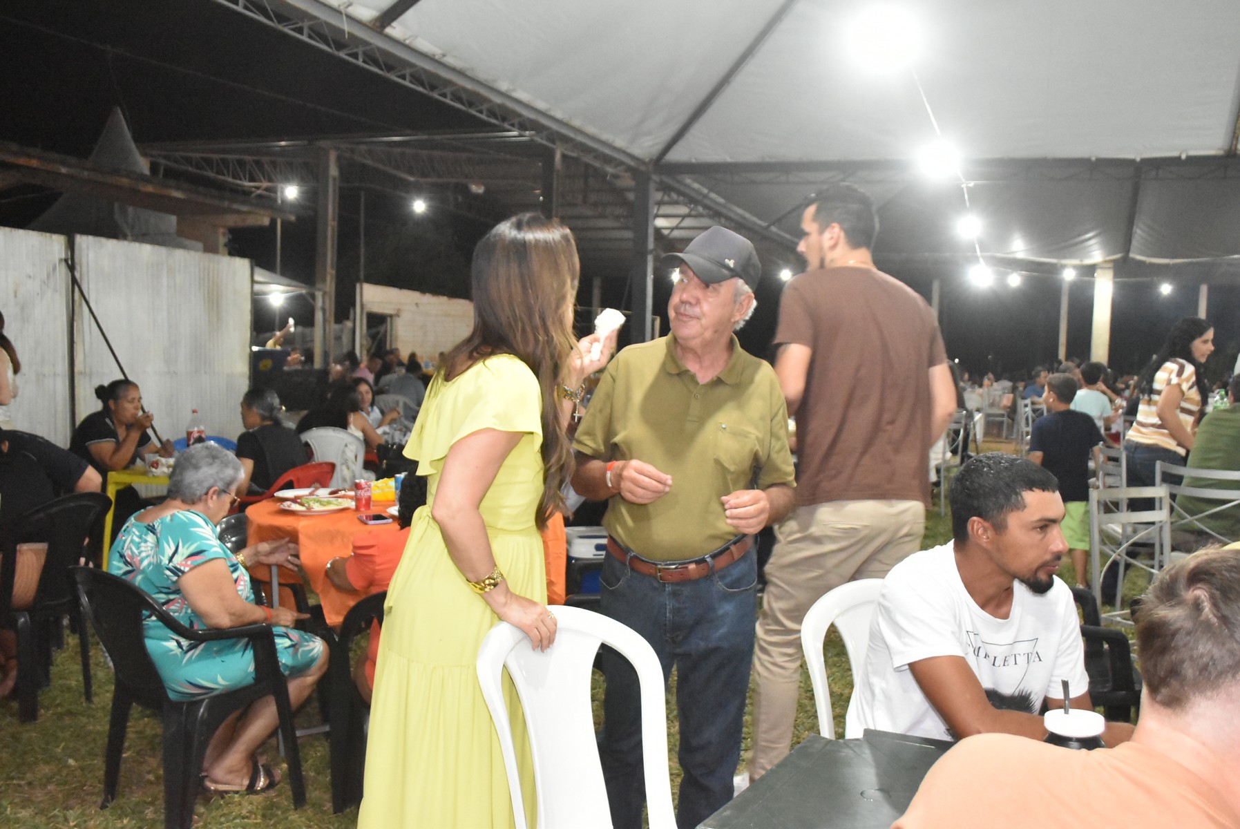 Iguatemi: Confraternização dos servidores municipais reúne mais de duas mil pessoas