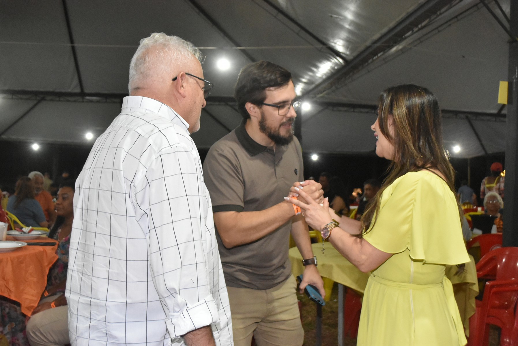 Iguatemi: Confraternização dos servidores municipais reúne mais de duas mil pessoas