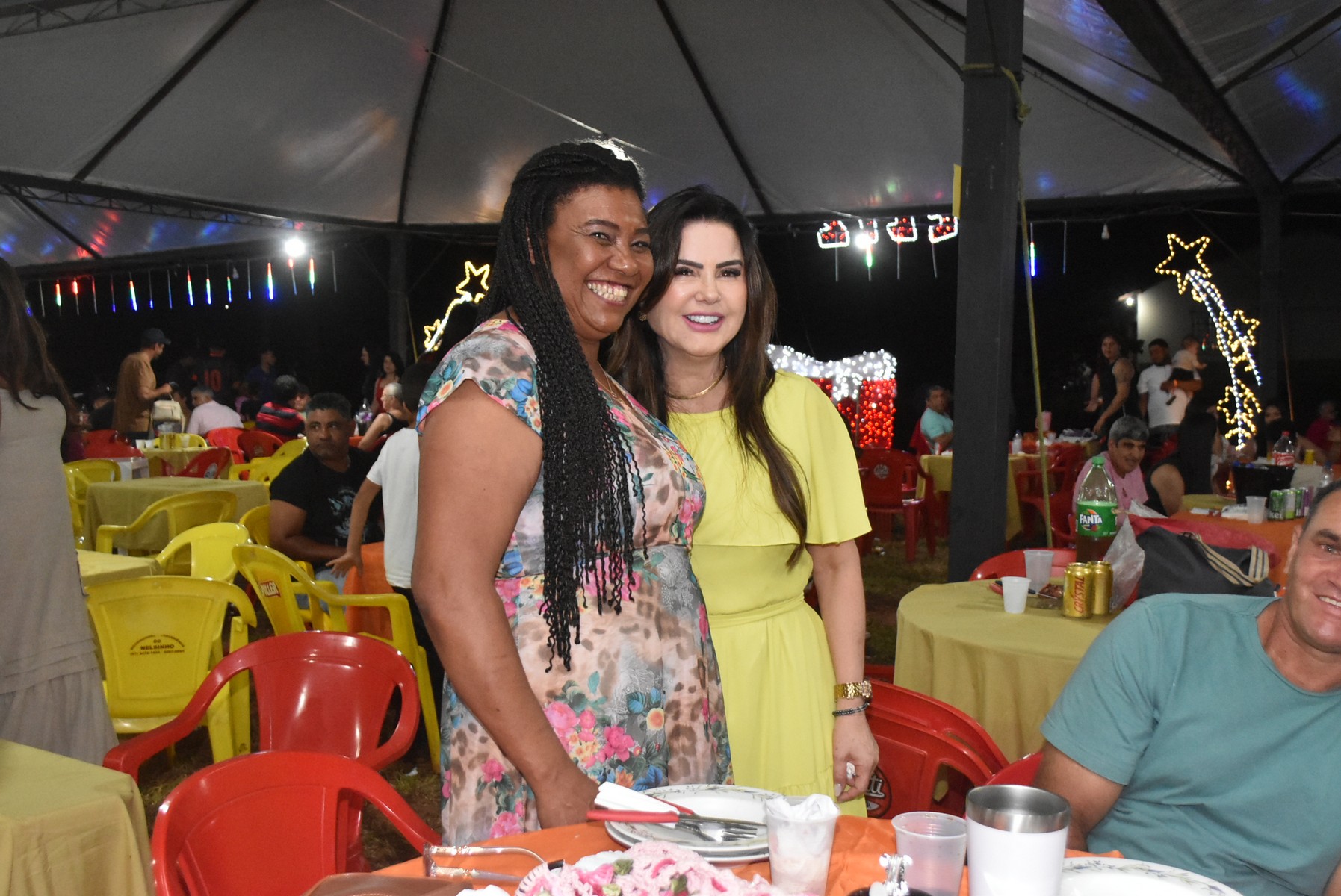 Iguatemi: Confraternização dos servidores municipais reúne mais de duas mil pessoas