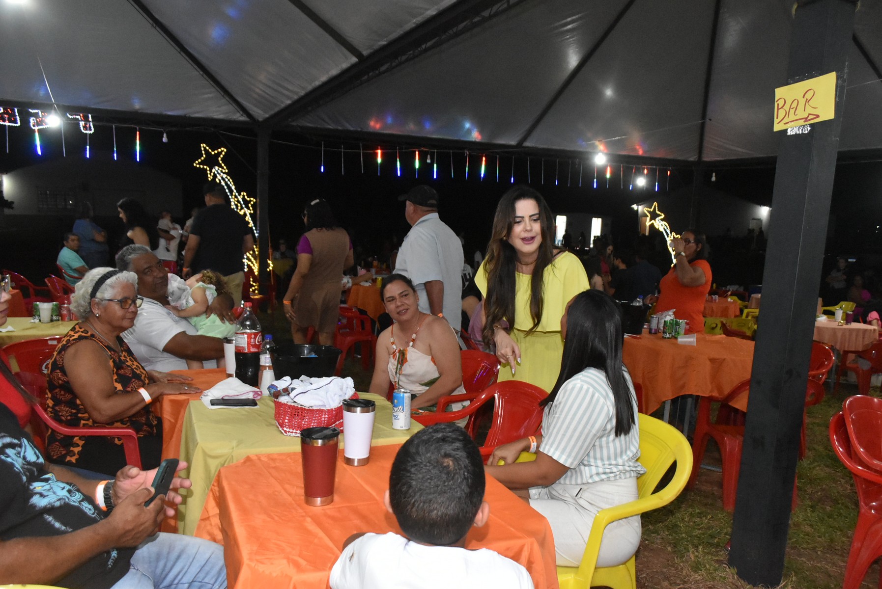 Iguatemi: Confraternização dos servidores municipais reúne mais de duas mil pessoas