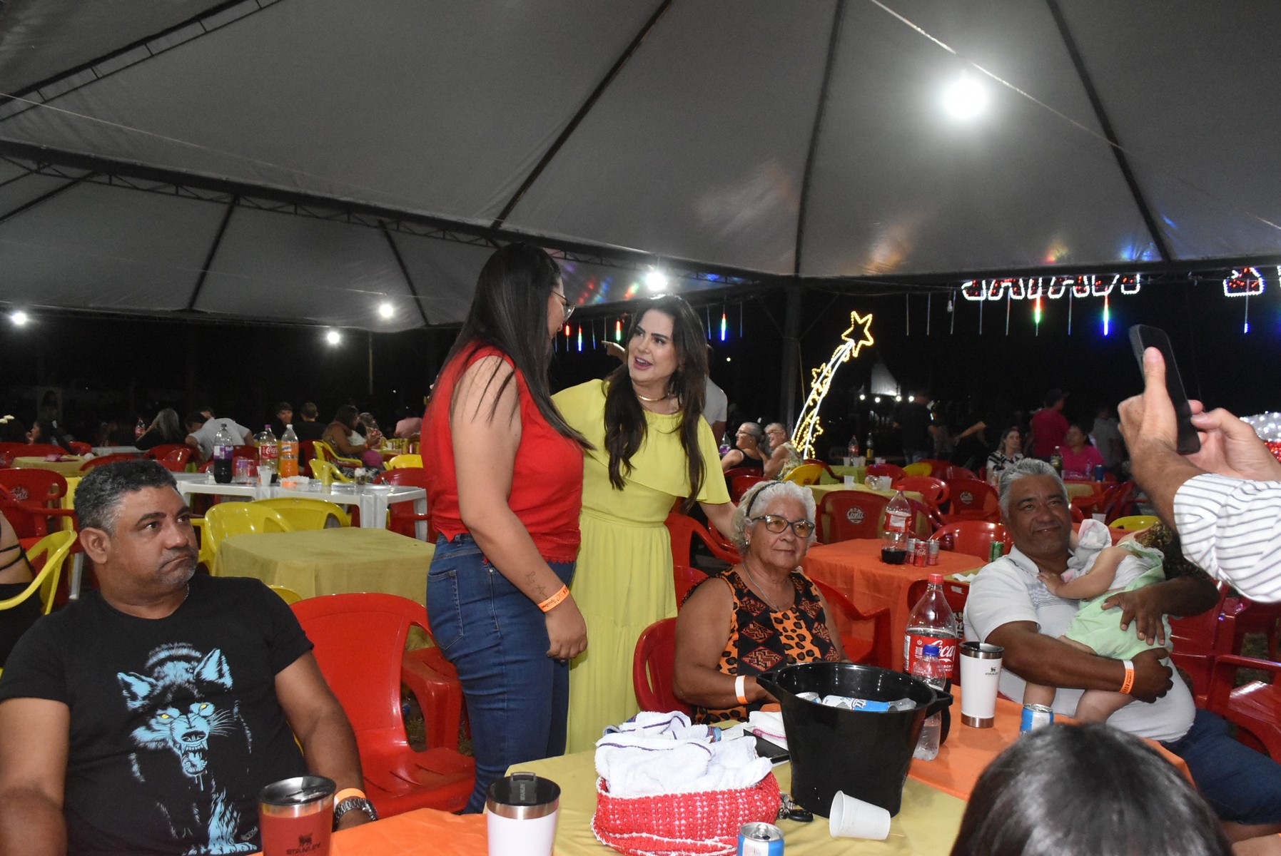 Iguatemi: Confraternização dos servidores municipais reúne mais de duas mil pessoas