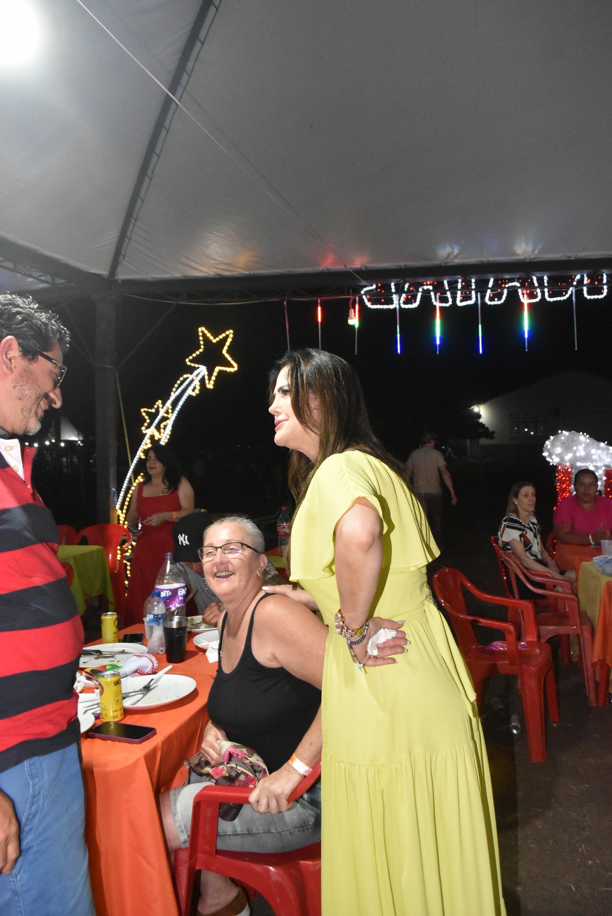 Iguatemi: Confraternização dos servidores municipais reúne mais de duas mil pessoas