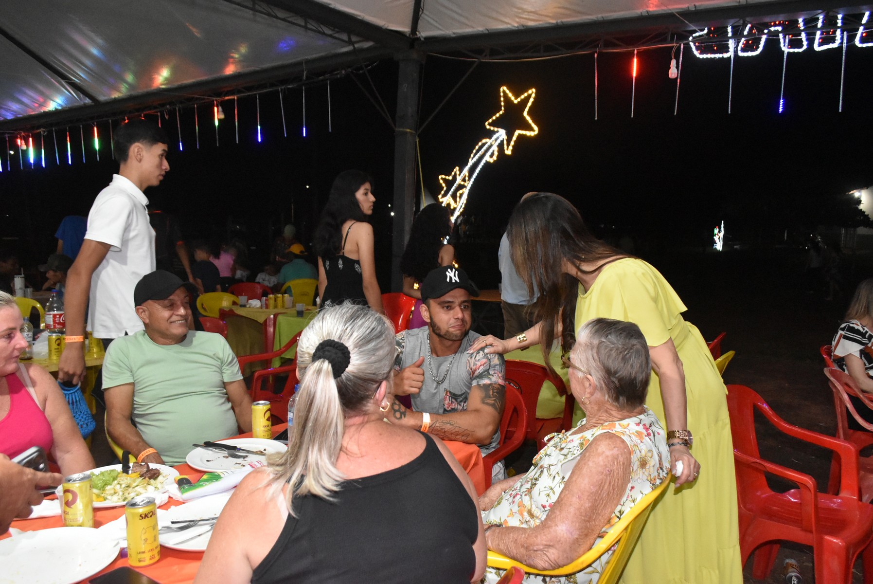 Iguatemi: Confraternização dos servidores municipais reúne mais de duas mil pessoas