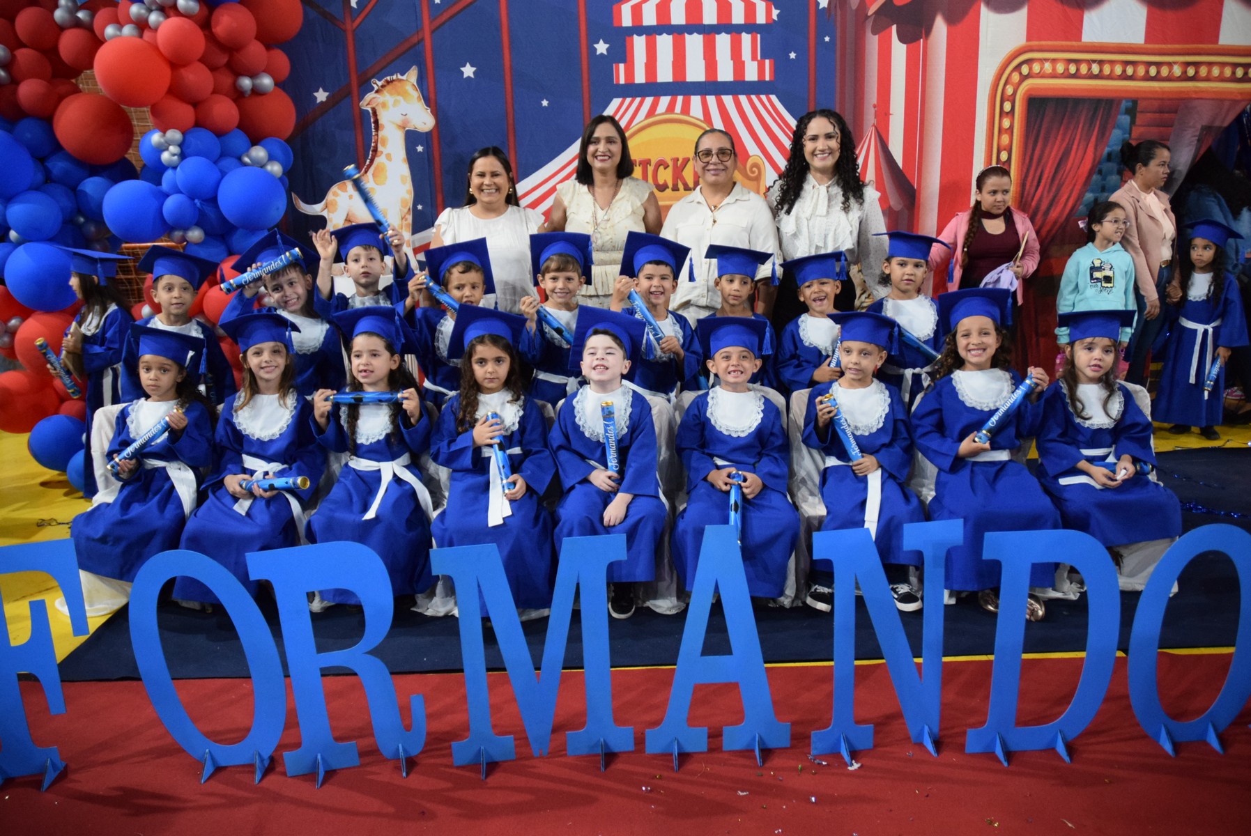 Em noite mágica, Secretaria de Educação de Iguatemi realiza formatura dos alunos do Pré-II da Educação Infantil 2025 Em noite mágica, Secretaria de Educação de Iguatemi realiza formatura dos alunos do Pré-II da Educação Infantil 2025