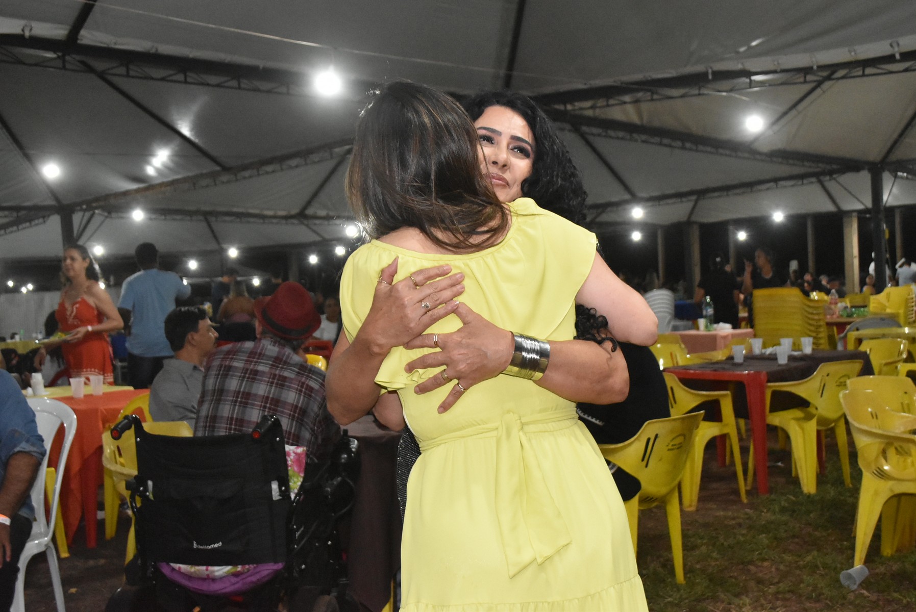 Iguatemi: Confraternização dos servidores municipais reúne mais de duas mil pessoas