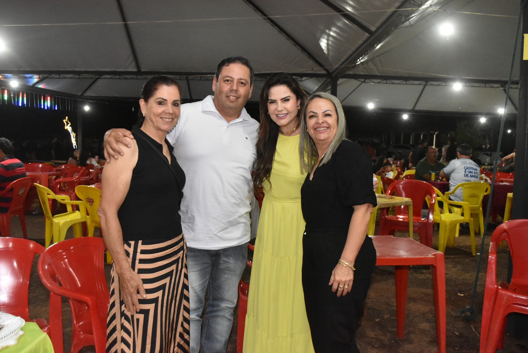 Iguatemi: Confraternização dos servidores municipais reúne mais de duas mil pessoas