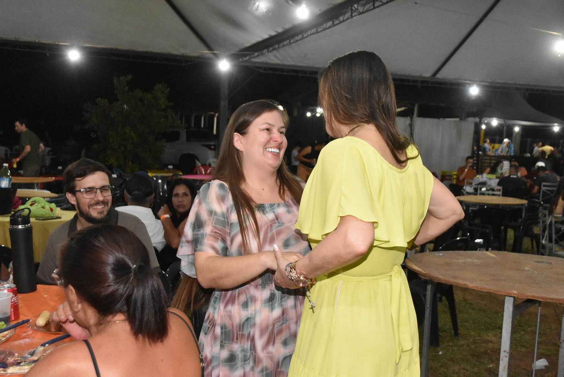 Iguatemi: Confraternização dos servidores municipais reúne mais de duas mil pessoas