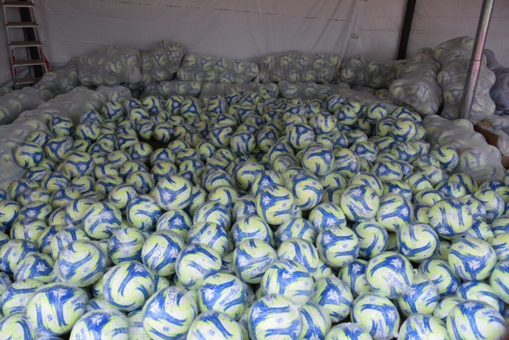 4 mil brinquedos distribuídos levam alegria às crianças iguatemienses na 5ª edição do Natal Feliz