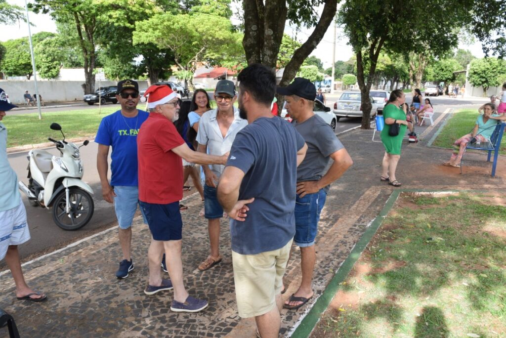 4 mil brinquedos distribuídos levam alegria às crianças iguatemienses na 5ª edição do Natal Feliz