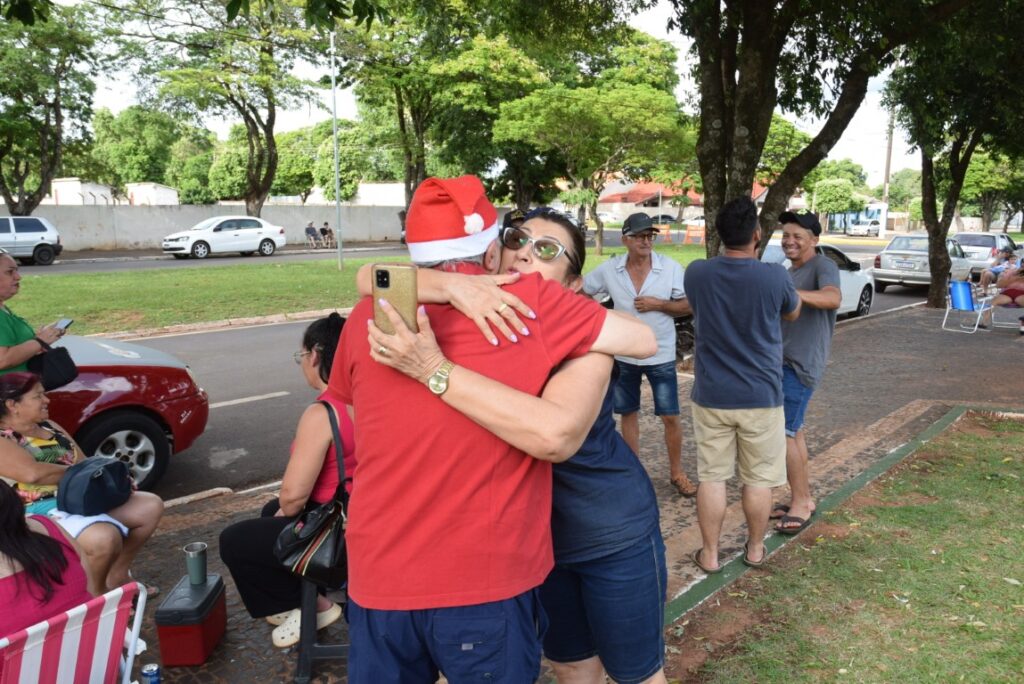 4 mil brinquedos distribuídos levam alegria às crianças iguatemienses na 5ª edição do Natal Feliz
