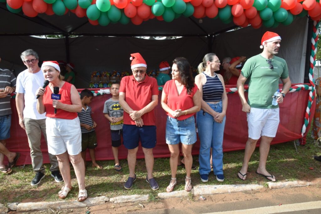 4 mil brinquedos distribuídos levam alegria às crianças iguatemienses na 5ª edição do Natal Feliz