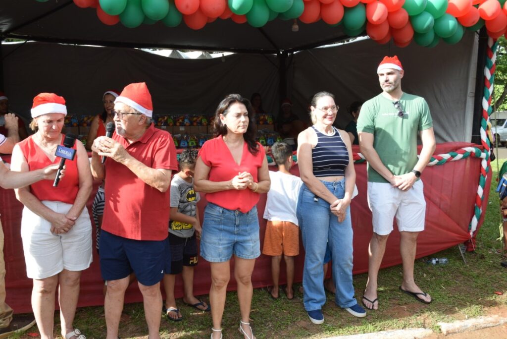 4 mil brinquedos distribuídos levam alegria às crianças iguatemienses na 5ª edição do Natal Feliz