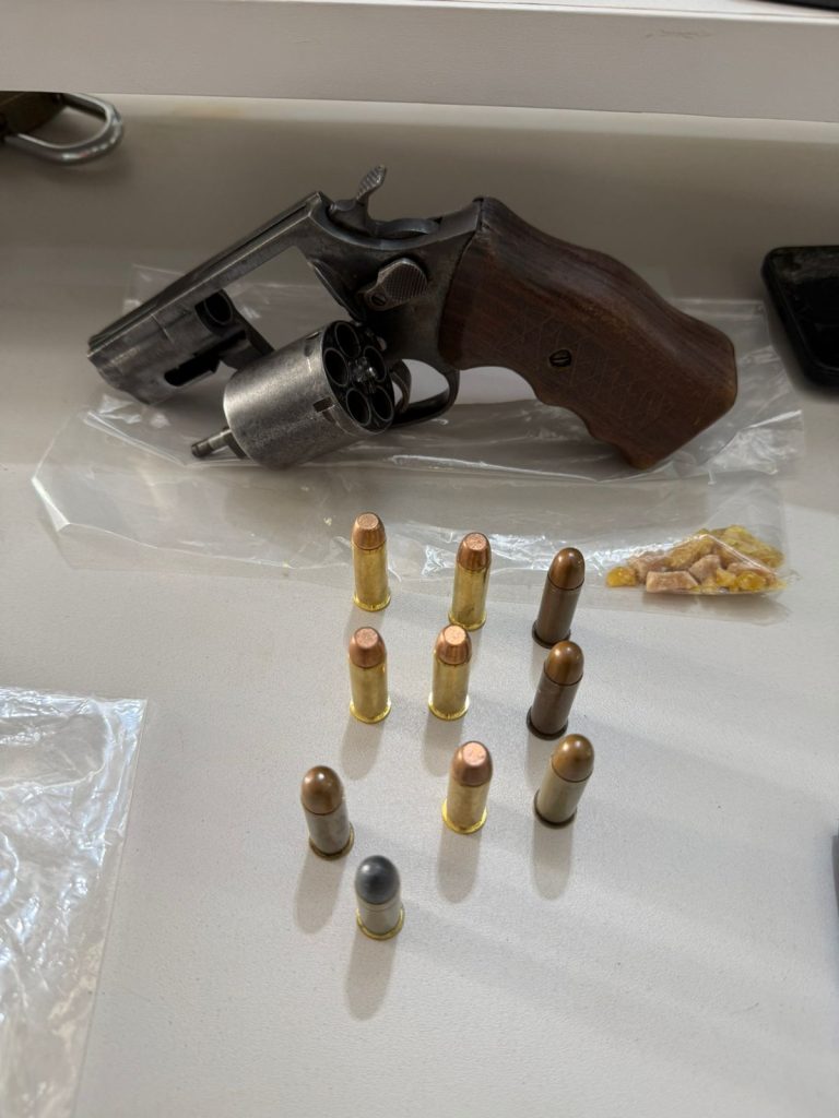 Em Eldorado, Polícia Civil deflagra operação contra o tráfico doméstico de drogas Em Eldorado, Polícia Civil deflagra operação contra o tráfico doméstico de drogas