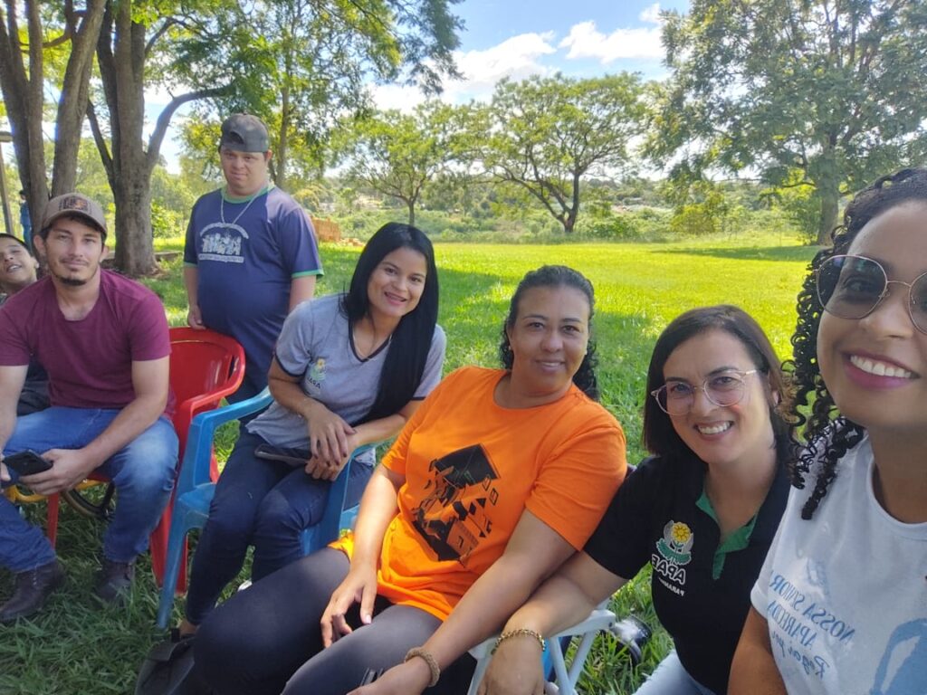 APAE de Paranhos encerra ano letivo com confraternização entre alunos, profissionais e familiares