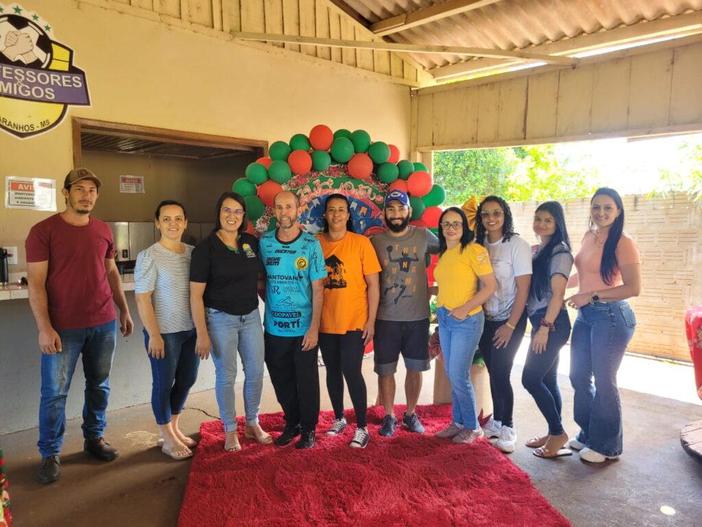 APAE de Paranhos encerra ano letivo com confraternização entre alunos, profissionais e familiares