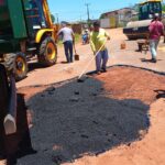 Prefeita Niágara Kraievski determina operação tapa-buracos e reforça compromisso com segurança, mobilidade e cuidado com Coronel Sapucaia Prefeita Niágara Kraievski determina operação tapa-buracos e reforça compromisso com segurança, mobilidade e cuidado com Coronel Sapucaia