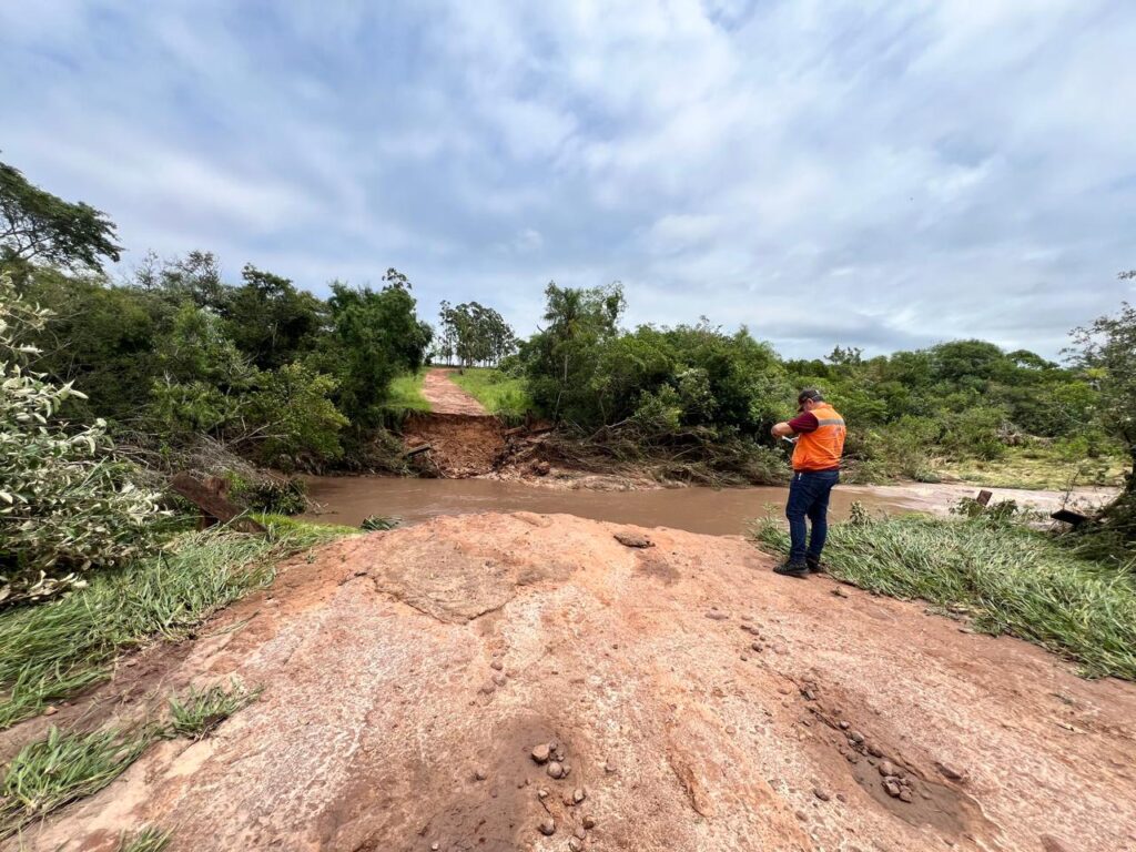 Após grandes estragos provocados pelas chuvas Paranhos vai decretar situação de emergência Após grandes estragos provocados pelas chuvas Paranhos vai decretar situação de emergência