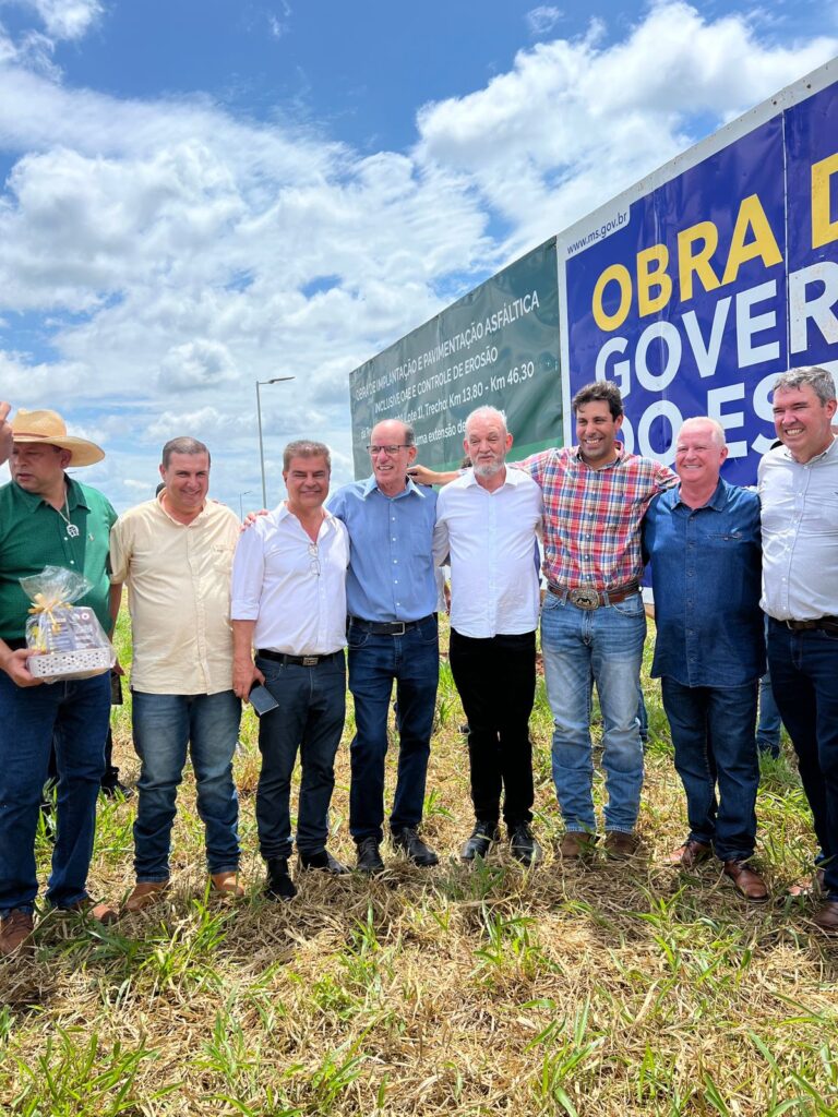 Governador Eduardo Riedel lança início da pavimentação da MS-289 em Amambai