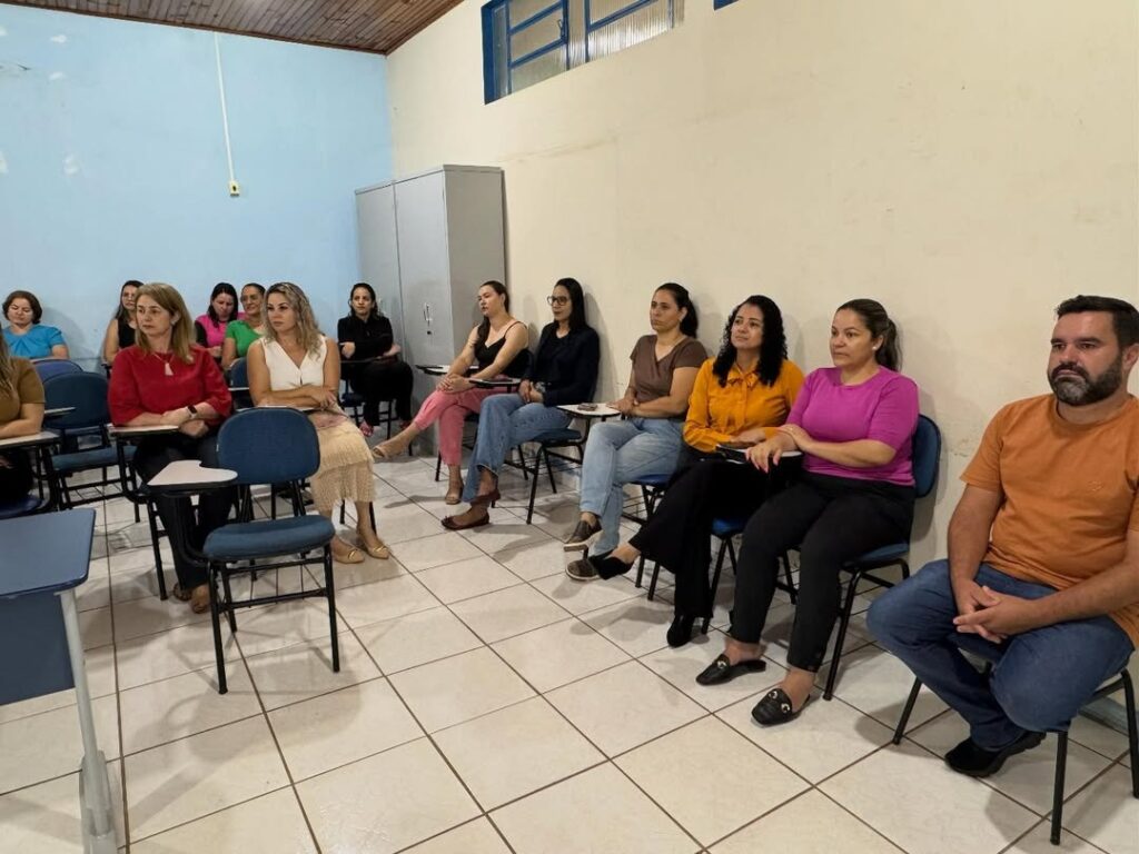 Tacuru realiza 1ª edição do Prêmio Professor Destaque 2025