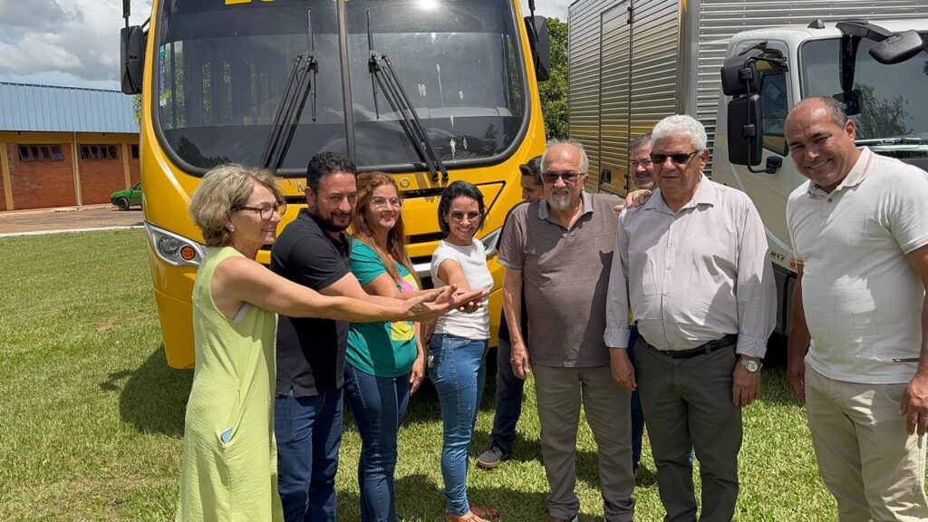 Câmara de Iguatemi retorna R$ 1,3 milhão ao Executivo e realiza entrega de veículo ao Conselho Tutelar