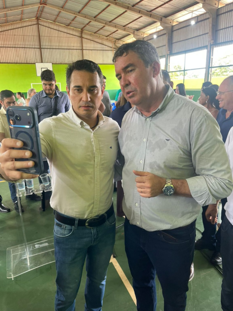 Com o Governador Riedel, Prefeitos e Deputados, Rodrigo Sacuno acompanha lançamento da Obra da MS 289 em Juti