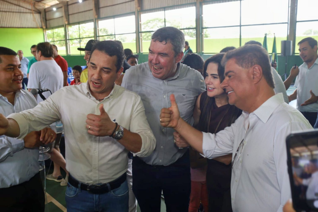 Com o Governador Riedel, Prefeitos e Deputados, Rodrigo Sacuno acompanha lançamento da Obra da MS 289 em Juti