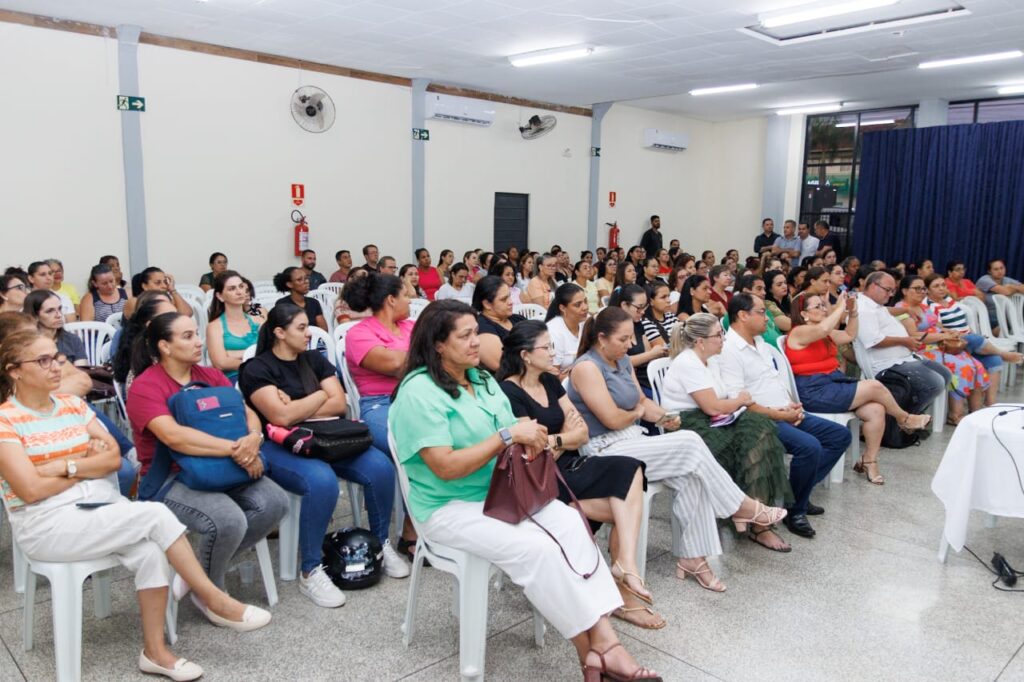 Sonho do Plano de Cargos e Carreira do Administrativo da Educação Municipal Perto de se Tornar Realidade em Naviraí Sonho do Plano de Cargos e Carreira do Administrativo da Educação Municipal Perto de se Tornar Realidade em Naviraí