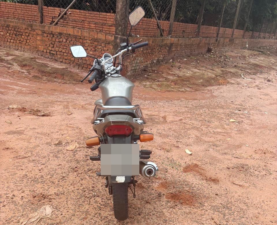 Corpo de Bombeiros atendeu dois acidentes de trânsito com vítimas nesse sábado em Amambai Corpo de Bombeiros atendeu dois acidentes de trânsito com vítimas nesse sábado em Amambai