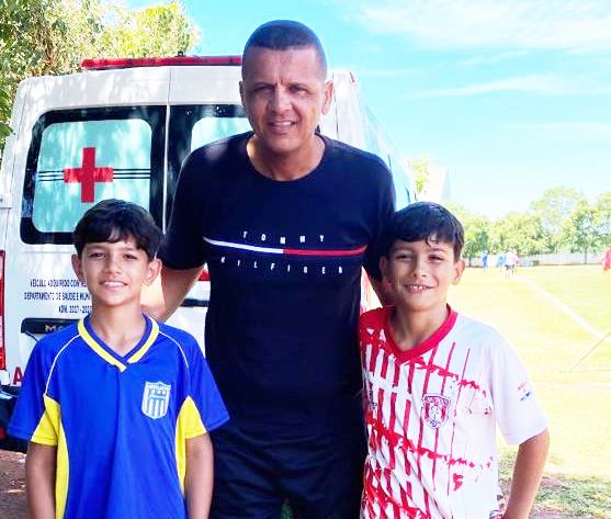 Garotos de Sete Quedas são campeões de torneio de futebol de base em São Paulo