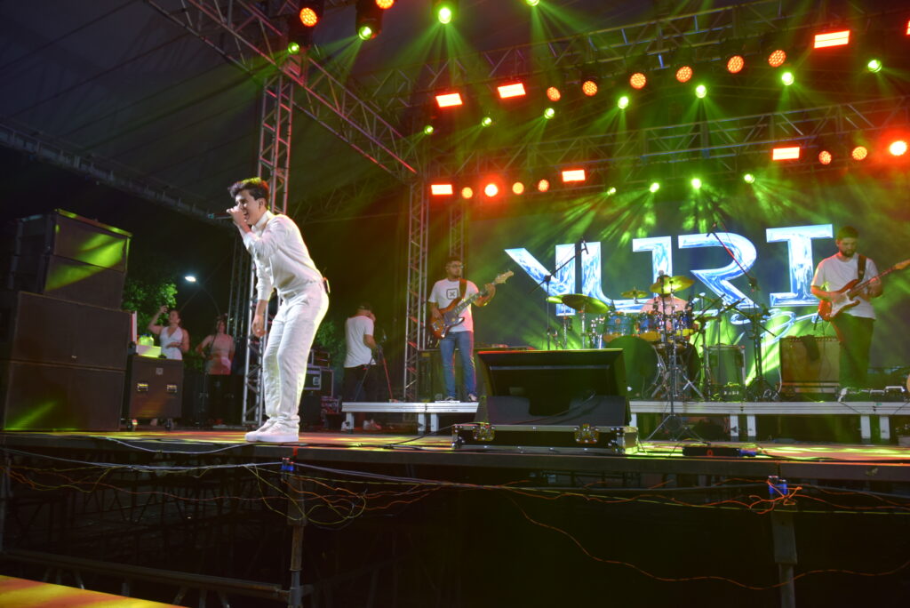 Iguatemi se despede de 2025 com belíssima festa, shows e queima de fogos na Praça João Francisco Lopes