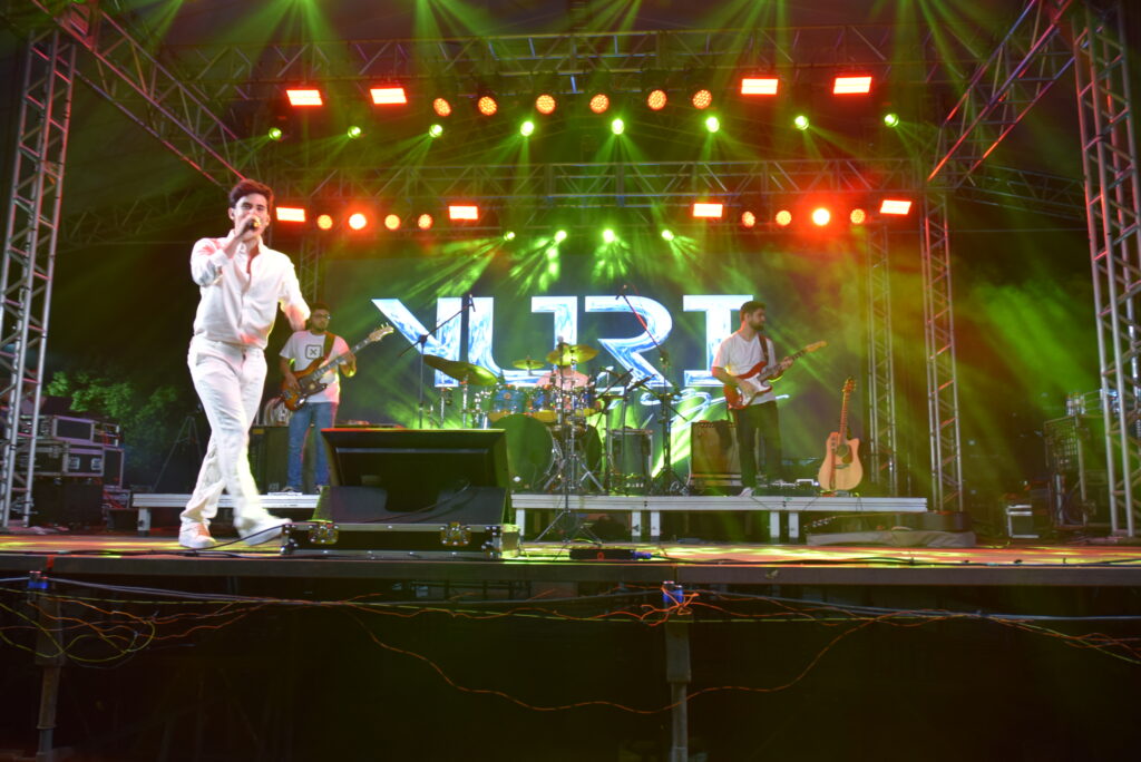 Iguatemi se despede de 2025 com belíssima festa, shows e queima de fogos na Praça João Francisco Lopes