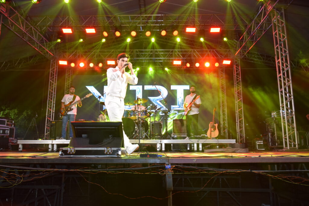 Iguatemi se despede de 2025 com belíssima festa, shows e queima de fogos na Praça João Francisco Lopes