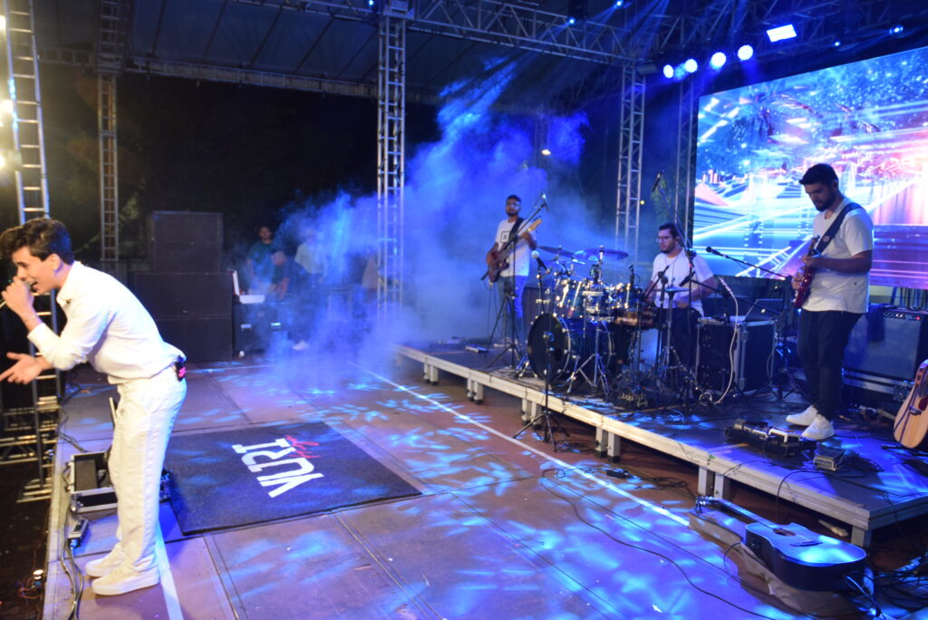 Iguatemi se despede de 2025 com belíssima festa, shows e queima de fogos na Praça João Francisco Lopes