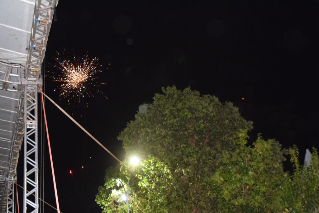 Iguatemi se despede de 2025 com belíssima festa, shows e queima de fogos na Praça João Francisco Lopes
