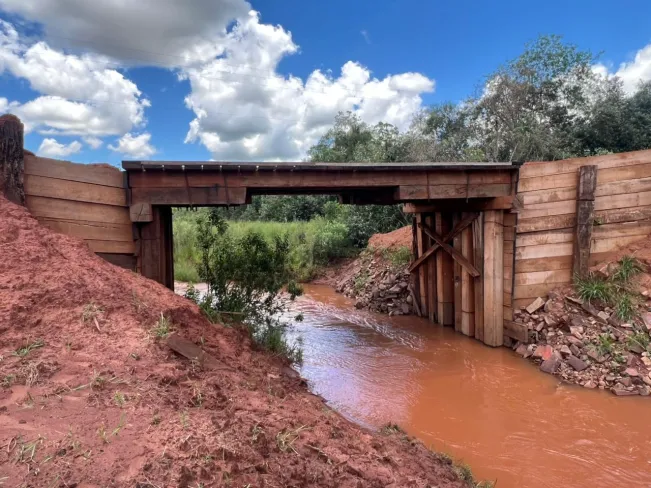 Prefeito vistoria estradas rurais e reforça ações para garantir escoamento da safra em Amambai