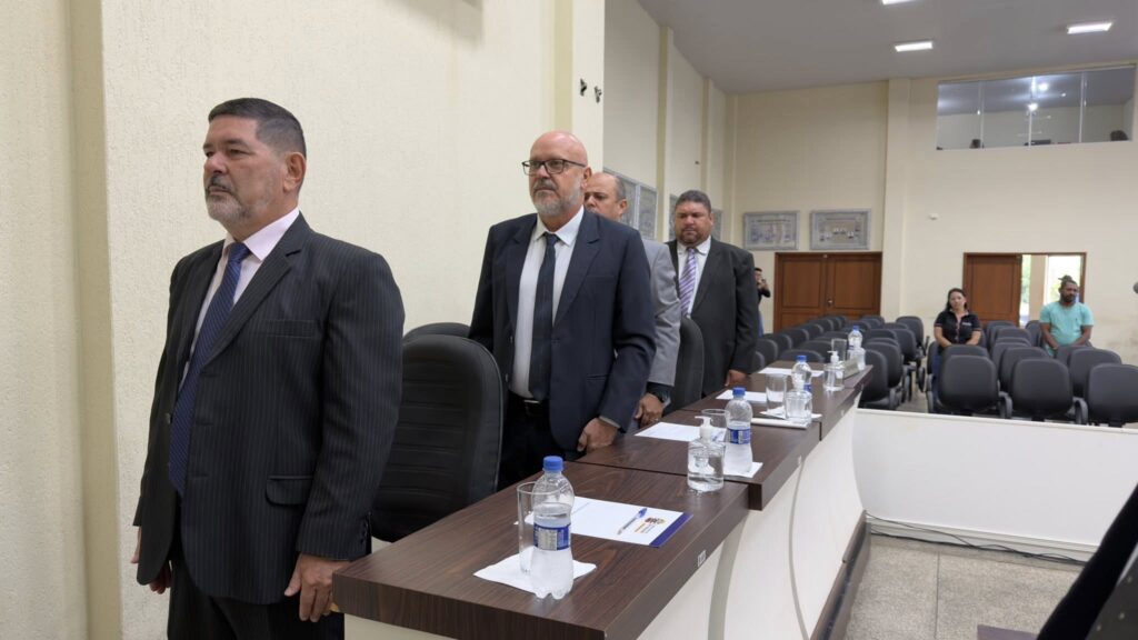 Thalles participa da abertura do ano legislativo e reforça compromisso com união e desenvolvimento de Itaquiraí Thalles participa da abertura do ano legislativo e reforça compromisso com união e desenvolvimento de Itaquiraí