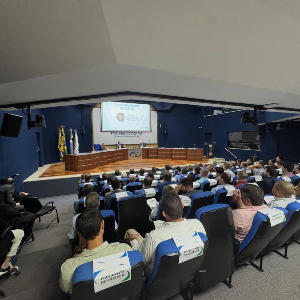 Vereadores de Aral Moreira participam de evento do TCE-MS sobre consensualismo