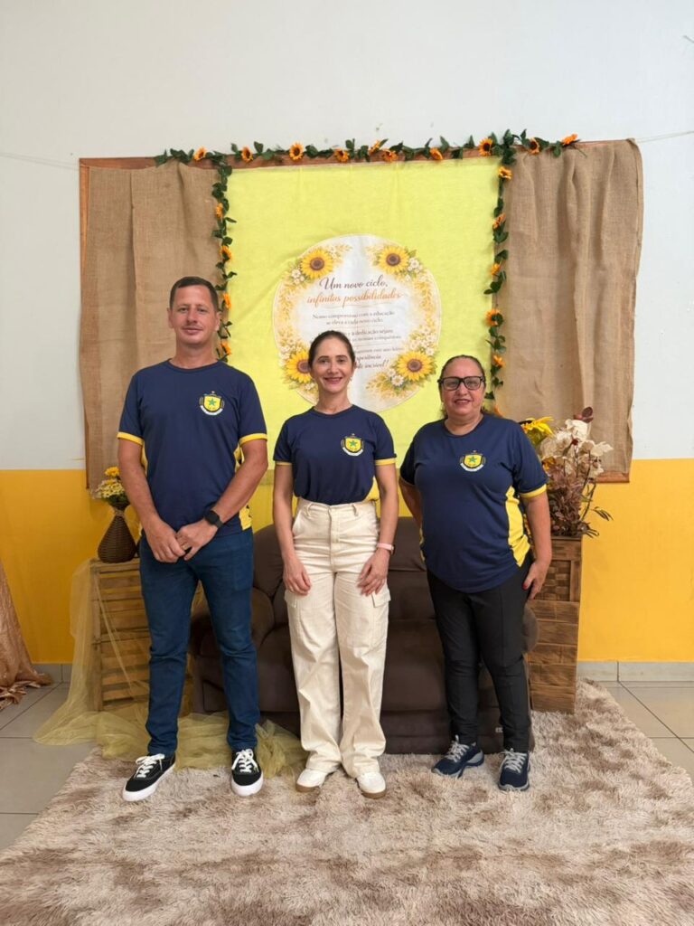 Iguatemi: Professores da Escola Municipal de Tempo Integral Tancredo Neves foram recepcionados com café da manhã especial