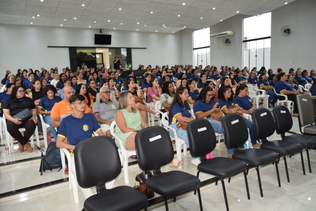 Secretaria de Educação de Iguatemi promove “formação continuada” para professores e servidores que atuam na Rede Municipal de Ensino