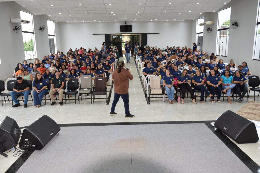 Secretaria de Educação de Iguatemi promove “formação continuada” para professores e servidores que atuam na Rede Municipal de Ensino