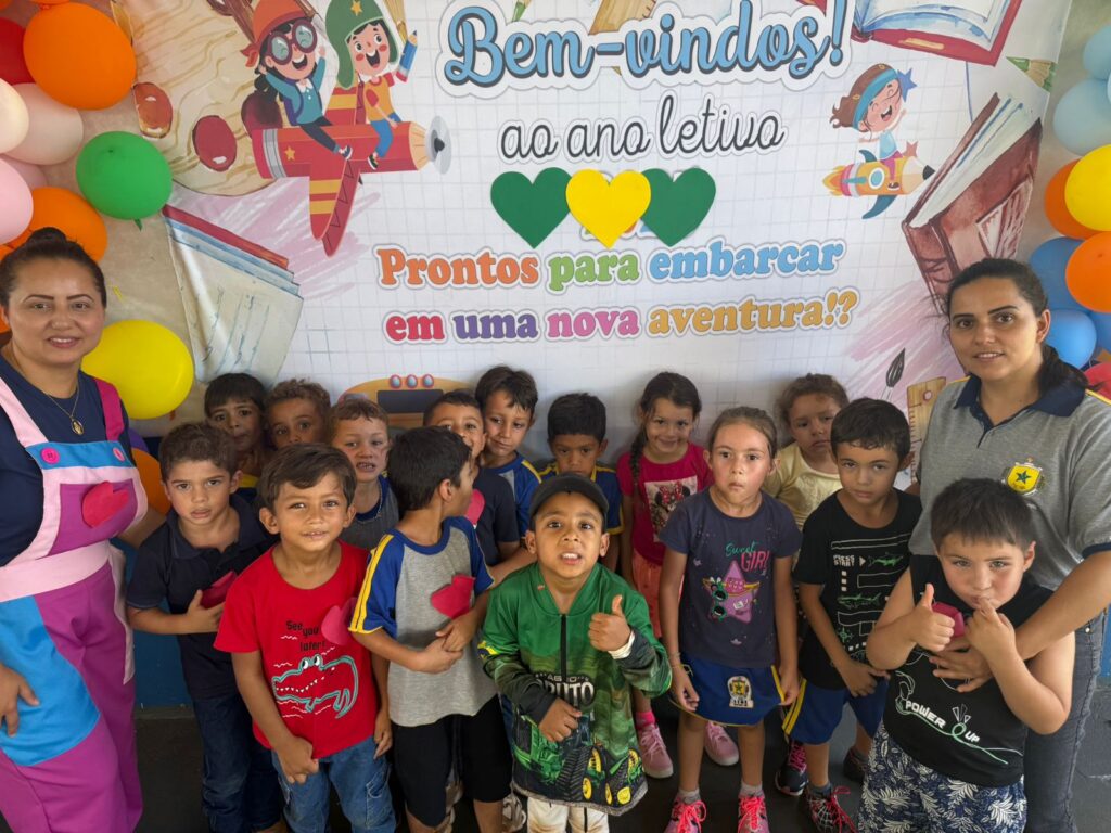 Iguatemi: Direção da Escola Cemur no Assentamento Nossa Senhora Auxiliadora recebe alunos para início do ano letivo Iguatemi: Direção da Escola Cemur no Assentamento Nossa Senhora Auxiliadora recebe alunos para início do ano letivo