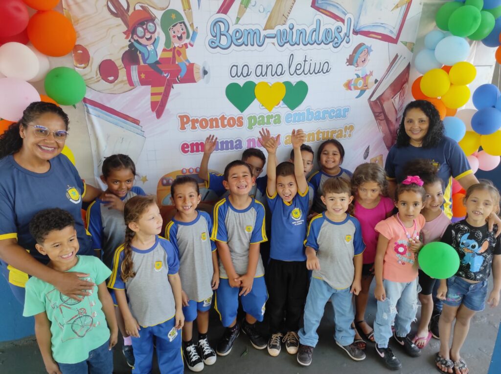 Iguatemi: Direção da Escola Cemur no Assentamento Nossa Senhora Auxiliadora recebe alunos para início do ano letivo Iguatemi: Direção da Escola Cemur no Assentamento Nossa Senhora Auxiliadora recebe alunos para início do ano letivo
