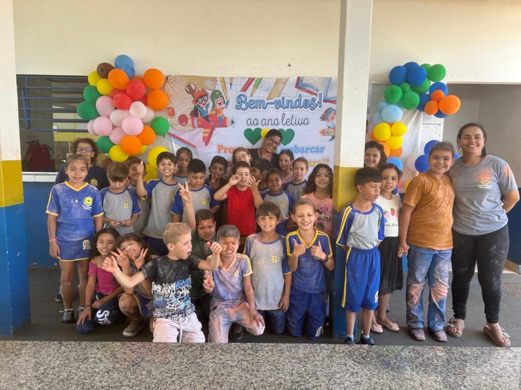 Iguatemi: Direção da Escola Cemur no Assentamento Nossa Senhora Auxiliadora recebe alunos para início do ano letivo Iguatemi: Direção da Escola Cemur no Assentamento Nossa Senhora Auxiliadora recebe alunos para início do ano letivo