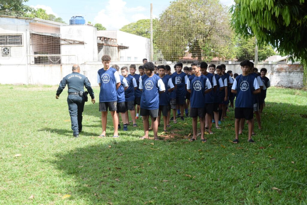 Iguatemi: Projeto da Polícia Militar "Bom de Bola, Bom na Escola" inicia suas atividades oficialmente