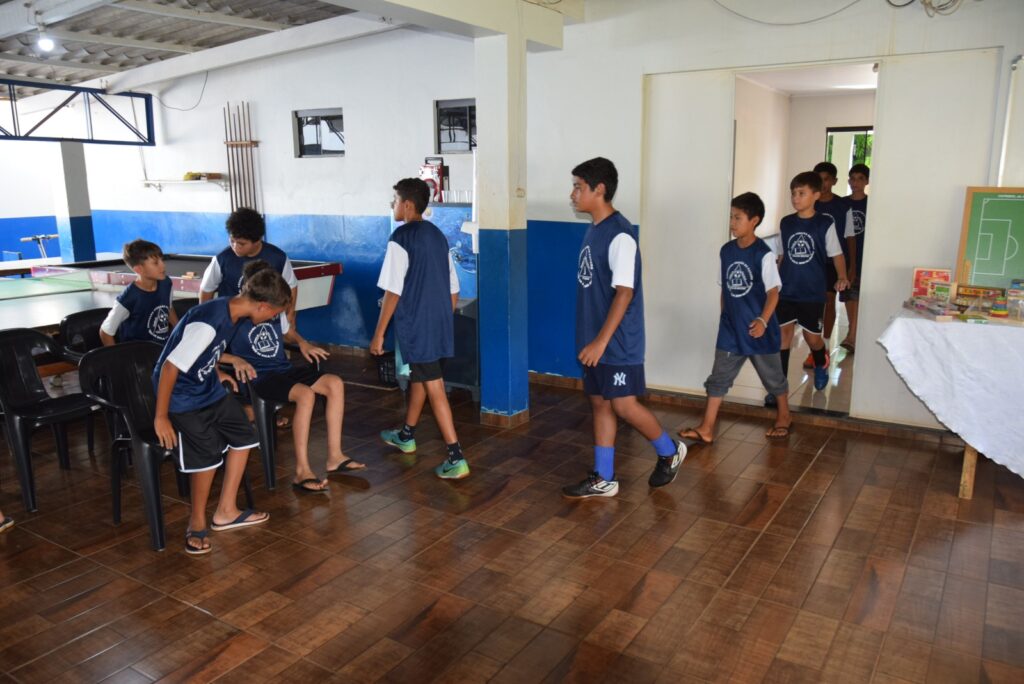 Iguatemi: Projeto da Polícia Militar "Bom de Bola, Bom na Escola" inicia suas atividades oficialmente