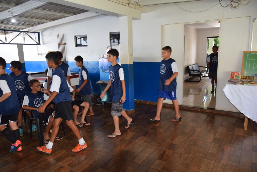 Iguatemi: Projeto da Polícia Militar "Bom de Bola, Bom na Escola" inicia suas atividades oficialmente