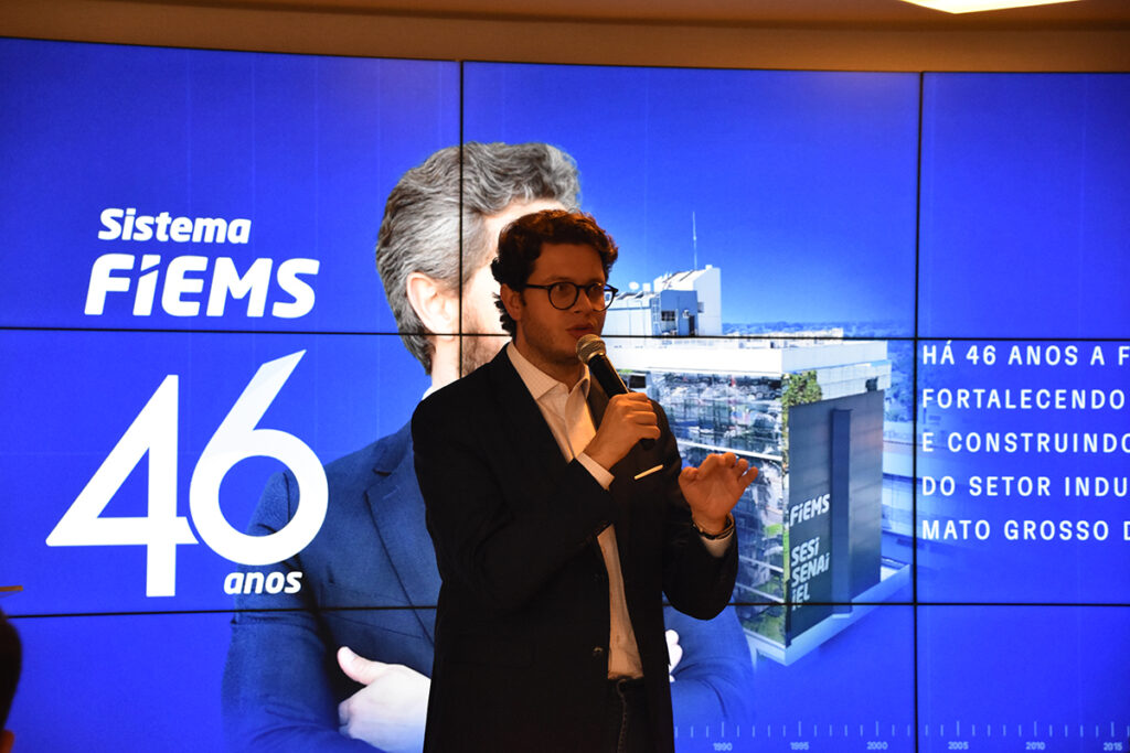 Presidente da Fiems recebe empresários para encontro com governador de MS Presidente da Fiems recebe empresários para encontro com governador de MS