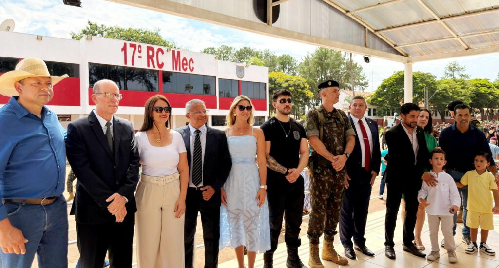 Vereador Darci prestigia incorporação do novo EV no 17º RC Mec em Amambai