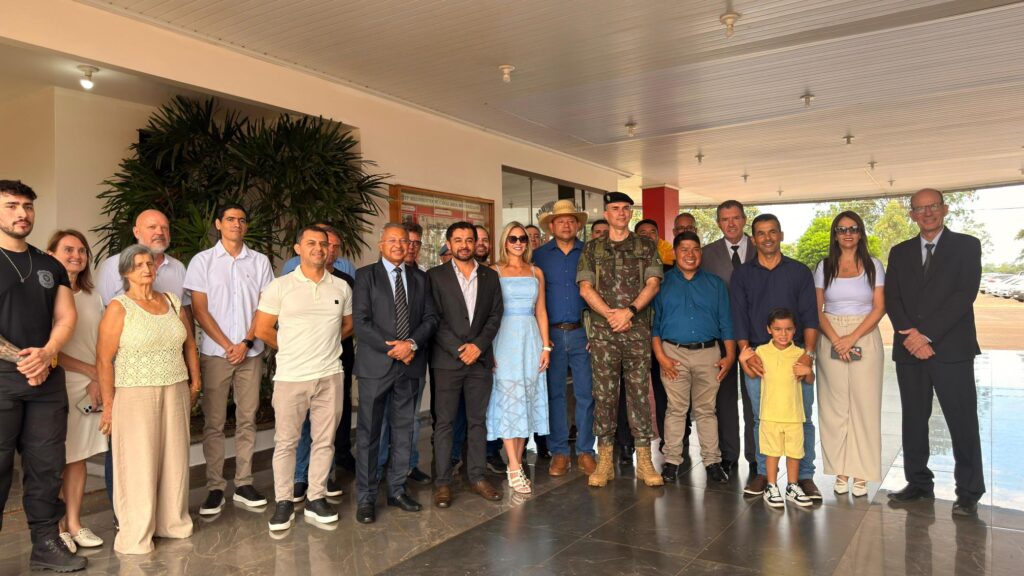 Vereador Darci prestigia incorporação do novo EV no 17º RC Mec em Amambai