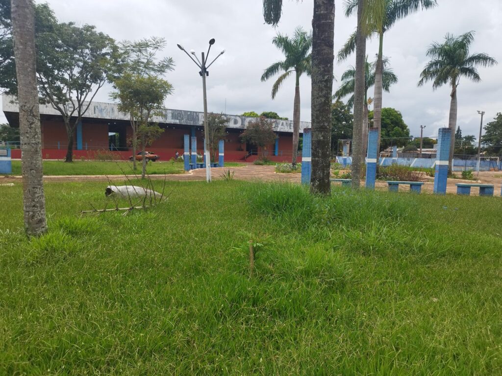 Roberto Sangue Bom pede reforma do Terminal Rodoviário em Amambai